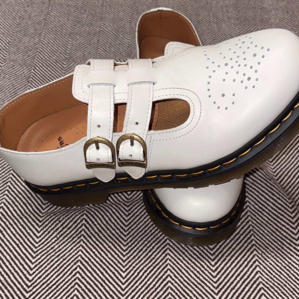 Dr. Martens Women’s White Mary Janes (like new* worn once!) Vegan upper